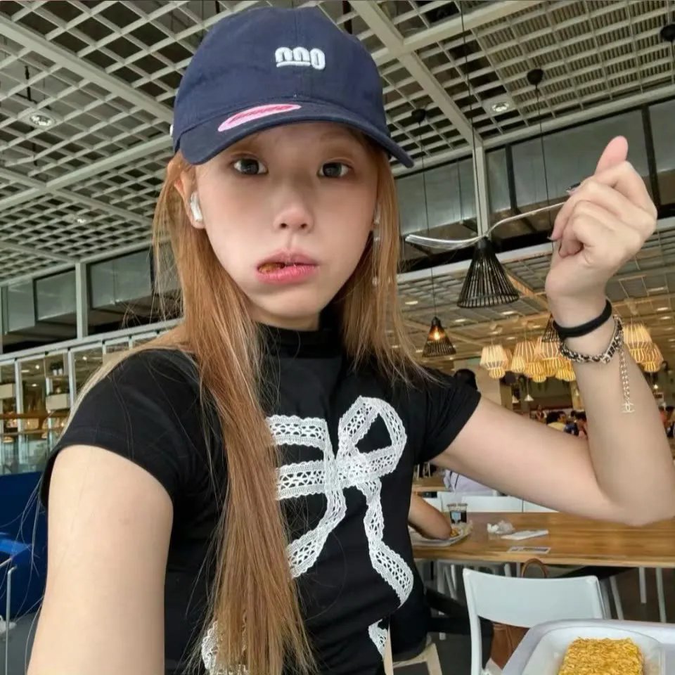 丑小鸭的天鹅湖